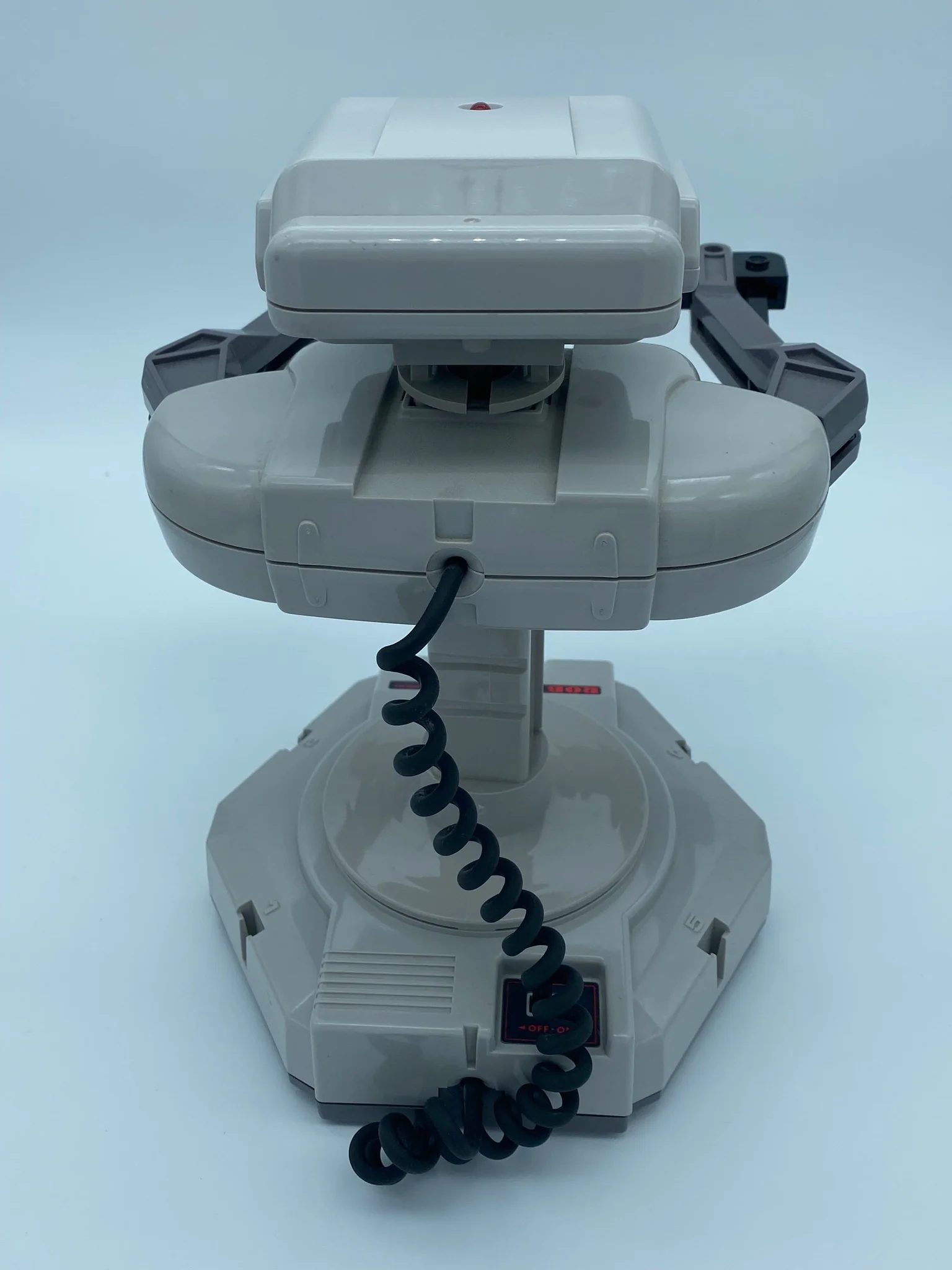 R.O.B. The Robot with Gyromite + Extras - Image 3